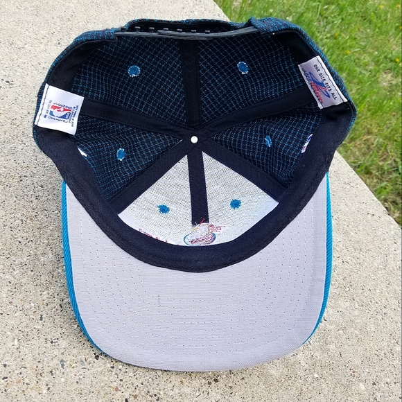 (NWT) Vintage Logo Athletic NBA Detroit Pistons Snapback Hat - Picture 8 of 10